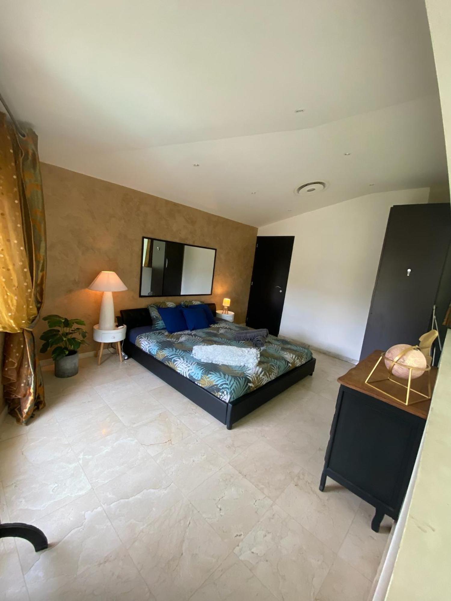 Villa St Jean Suite Romantique La Ciotat Quarto foto